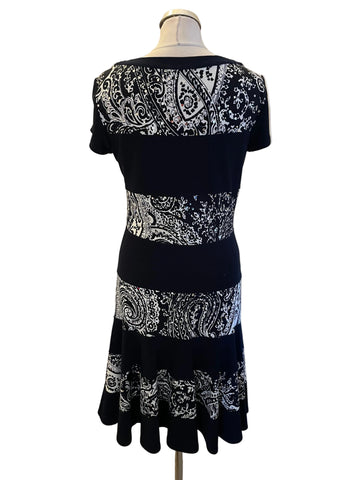 JOSEPH RIBKOFF NAVY BLUE & WHITE SEQUIN PRINT & STRIPED OCCASION DRESS SIZE 12