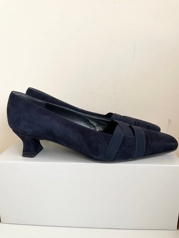 STUART WEITZMAN FOR RUSSELL & BROMLEY NAVY BLUE SUEDE COURT SHOES SIZE 5/38