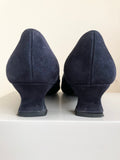 STUART WEITZMAN FOR RUSSELL & BROMLEY NAVY BLUE SUEDE COURT SHOES SIZE 5/38