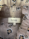 LEVETE ROOM BEIGE & BLACK FLORAL PRINT FRILLED 3/4 SLEEVED BLOUSE SIZE S