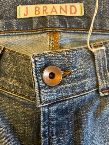 J BRAND LOVESTORY BLUE DENIM FLARED LEG JEANS SIZE 28