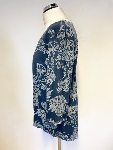 PERUVIAN CONNECTION BLUE FLORAL PRINT HALF SLEEVE TOP SIZE L