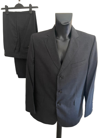 JAEGER 100% WOOL CHARCOAL PINSTRIPE TAILORED SUIT SIZE 42R /36W