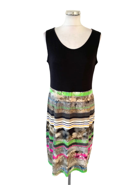 GEISHA BLACK & MULTI COLOURED PRINT SLEEVELESS STRETCH JERSEY DRESS  SIZE L