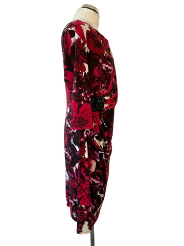 BRAND NEW NIGHTINGALES RED,PINK & PURPLES FLORAL PRINT STRETCH JERSEY DRESS  SIZE 18