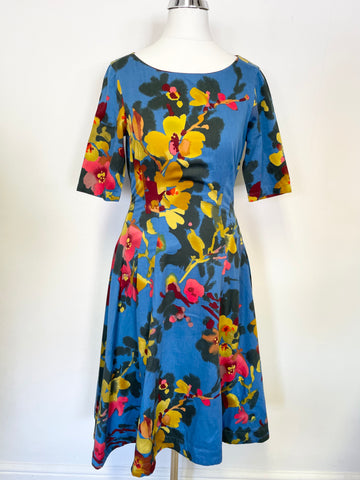 TOAST BLUE FLORAL PRINT SHORT SLEEVE FIT & FLARE DRESS SIZE 6/8