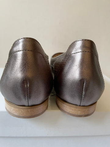 RUSSELL & BROMLEY BRONZE METALLIC PERFORATED LEATHER FLAT PUMPS SIZE 7/40