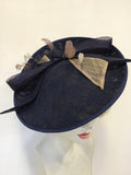 UNBRANDED DARK NAVY BLUE LACE HATINATOR WITH BOW & BEIGE/BROWN FEATHERS