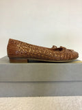 BRAND NEW MANAS BROWN LEATHER BOW TRIM FLATS SIZE 4/37