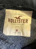HOLLISTER NAVY BLUE LONG SLEEVED HOODED SWEATSHIRT SIZE M
