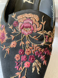 GINA BLACK EMBROIDERED TEXTILE POINTED TOE FLAT MULES SIZE 7.5/41