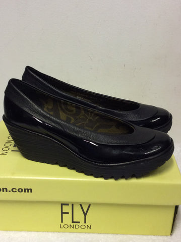 BRAND NEW FLY LONDON YOKO BLACK PATENT LEATHER WEDGE HEEL SHOES SIZE 7/40