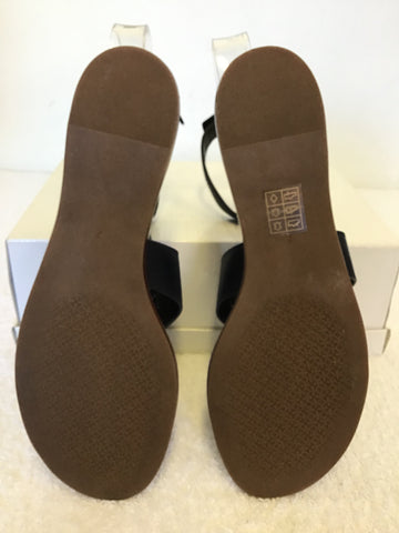 BRAND NEW TORY BURCH NAVY BLUE LEATHER FLAT SANDALS SIZE 5/38