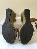 STUART WEITZMAN KHAKI TEXTILE WEAVE & LEATHER WEDGE HEEL SANDALS SIZE 7/40