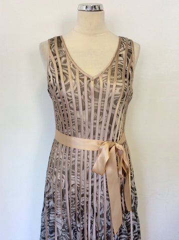 BRAND NEW STELLA BLACK & WHITE ROSE PRINT WITH NUDE SATIN TRIMS LONG DRESS SIZE 12
