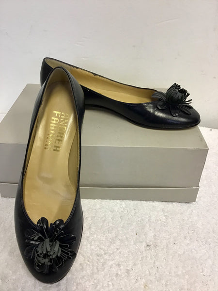 ANDREA FABIANI NAVY BLUE LEATHER FLOWER TRIM FLATS SIZE 3.5/36