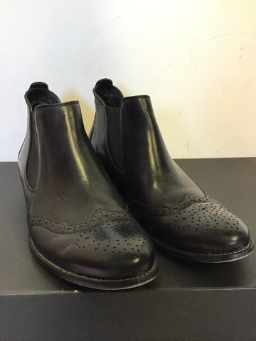 PAUL GREEN BLACK LEATHER CHELSEA BOOTS SIZE 7/40