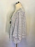 FRENCH CONNECTION BLUE & WHITE PRINT 3/4 SLEEVE SMOCK TOP SIZE M