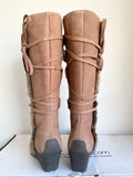 BRAND NEW VIVA LA DIVA CAMEL LEATHER & FUR TRIM WEDGE HEEL BOOTS SIZE 6/39