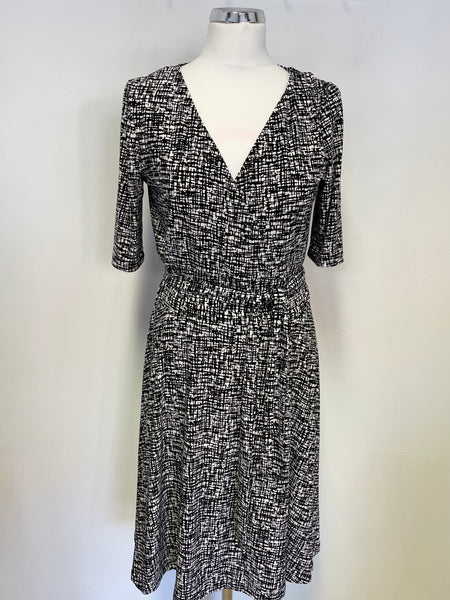 LAUREN BY RALPH LAUREN BLACK & WHITE PRINT SHORT SLEEVE WRAP DRESS SIZE 10