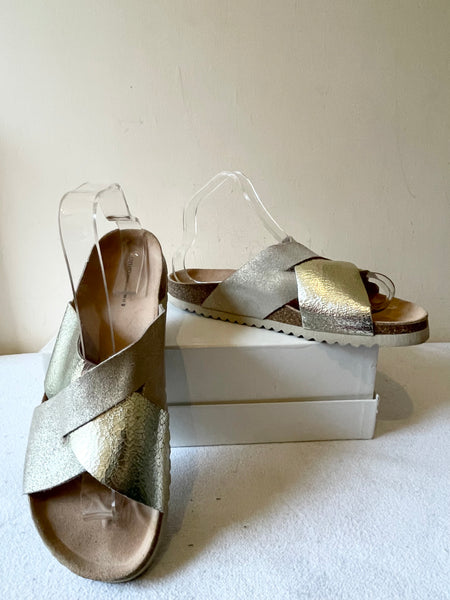 OYSHO SILVER & GREY PEARL LEATHER SLIDER MULES SIZE 7/40