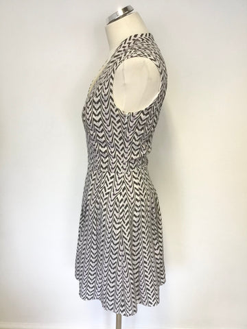 REISS TIA IVORY,BLACK  & PURPLE CHEVRON PRINT SLEEVELESS SILK FIT & FLARE DRESS SIZE 8