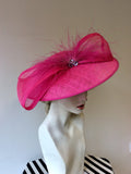 BRAND NEW NIGEL RAYMENT HOT PINK BOW & FEATHER TRIM HATINATOR
