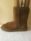 MENS UGG AUSTRALIA TAN CLASSIC SHORT SHEEPSKIN BOOTS SIZE 11/45.5