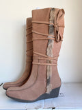 BRAND NEW VIVA LA DIVA CAMEL LEATHER & FUR TRIM WEDGE HEEL BOOTS SIZE 6/39