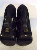 KURT GEIGER BLACK SUEDE PEEPTOE PLATFORM HEELS SIZE 6/39