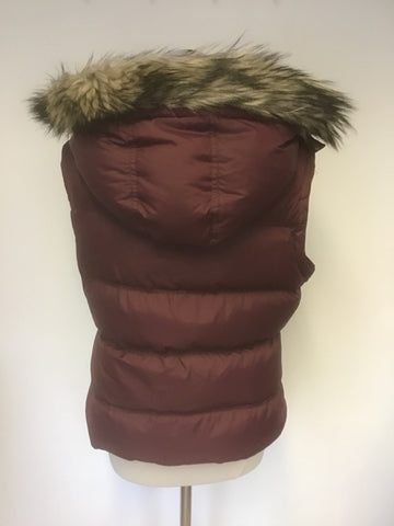 JACK WILLS BURGUNDY DUCK DOWN & FEATHER FILLED HOODED GILET/ BODY WARMER SIZE 14