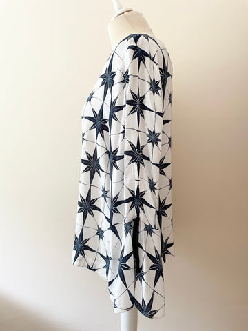 MINT VELVET BLUE & WHITE STAR PRINT LONG FLUTED TIE SLEEVE TOP SIZE 16