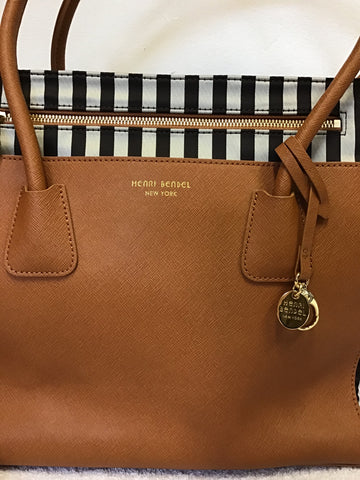 BRAND NEW RARE HENRI BENDEL MISS BENDEL TAN LEATHER & BROWN STRIPE BABY / TRAVEL BAG