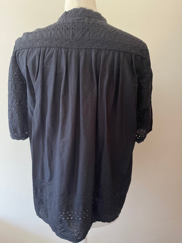 JIGSAW BLACK BROIDERY ANGLAISE BUTTON UP SHORT SLEEVE TOP SIZE 12