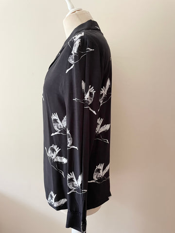 MINT VELVET BLACK & WHITE BIRD PRINT LONG SLEEVE SHIRT SIZE 8