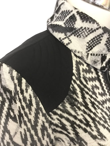 MARCCAIN SPORTS BLACK & GREY AZTEC PRINT WOOL & ALPACA BLEND ZIP UP JACKET/TOP ZIZE N4 UK 14