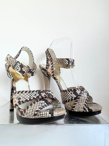 MICHAEL KORS JETSET 6 BEIGE & BROWN SNAKESKIN PRINT PLATFORM & HIGH HEEL SANDALS SIZE 6/39