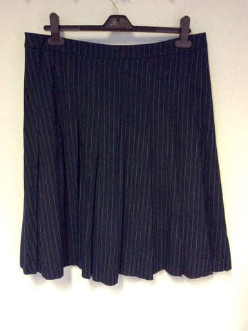 HOBBS DARK BLUE PINSTRIPE PLEATED SKIRT SIZE 14