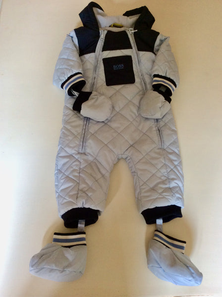 HUGO BOSS LIGHT BLUE HOODED SNOWSUIT WITH MATCHING MITTENS & BOOTIES AGE 9 MONTHS