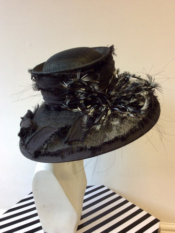VICTORIA ANN BLACK & WHITE FEATHER TRIM WIDE BRIM FORMAL HAT