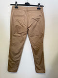 BRAND NEW TOMMY HILFIGER NATURAL/ CAMEL MID RISE BASIC COTTON CHINOS SIZE 26/29