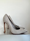 SCHUTZ BEIGE SUEDE HEELS SIZE 5/38