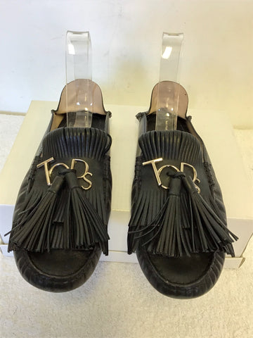TODS BLACK LEATHER TASSEL TRIM MULES SIZE 5/38