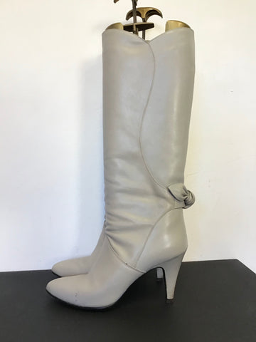 DOLCIS LIGHT GREY LEATHER BOW TRIM HEEL BOOTS SIZE 5.5/38.5