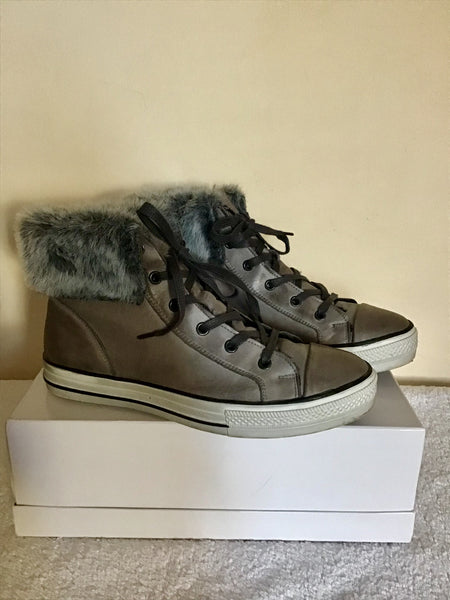 MODA IN PELLE GREY FAUX FUR TRIM HIGH TOP PLIMSOLS SIZE 6.5/40