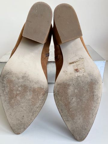MODERN RARITY CAMEL SUEDE ANKLE BOOTS SIZE 4/37