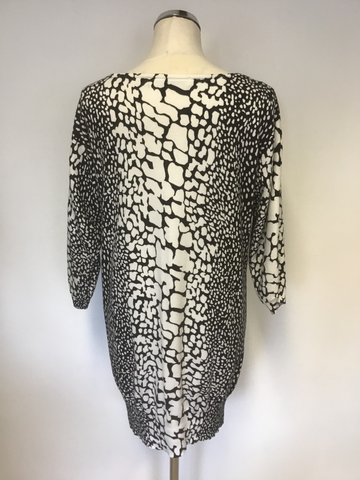 REISS BLACK & WHITE CROC PRINT 3/4 SLEEVE LONG KNIT JUMPER SIZE M