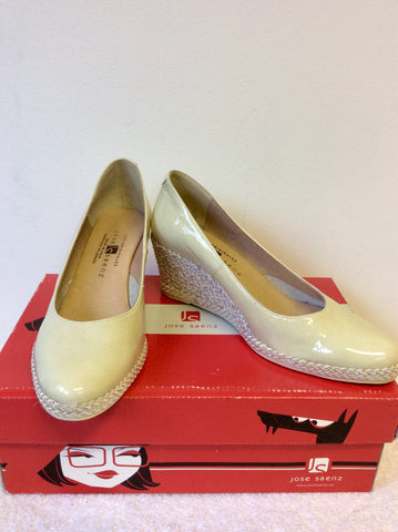 JOSE SAENZ BEIGE PATENT LEATHER WEDGE HEELS SIZE 4/37
