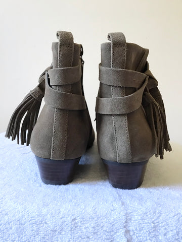 BRAND NEW MARKS & SPENCER OLIVE BROWN SUEDE TASSEL TRIM ANKLE BOOTS SIZE 5.5/39