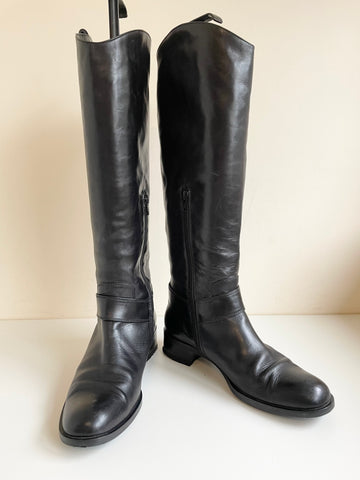 RUSSELL & BROMLEY BLACK LEATHER BUCKLE TRIM LOW HEEL BOOTS SIZE 5/38
